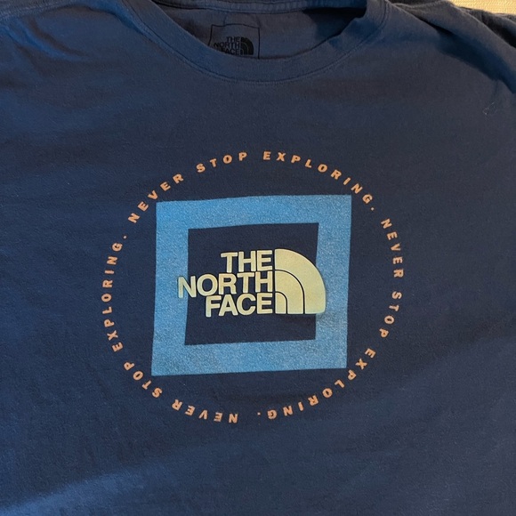 The North Face Men’s Navy Graphic Tee Size Large - Picture 2 of 7